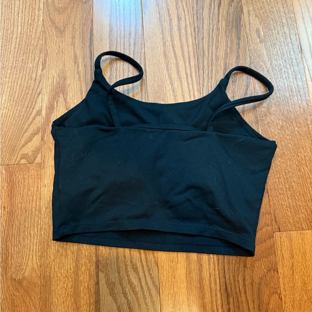 Amazon workout crop tank bundle - Picture 9 of 9